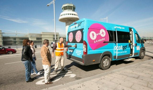 Obrim en estacions de Sants i Atocha